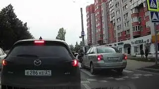 Водитель Авенсиса наехал на ногу ребенку