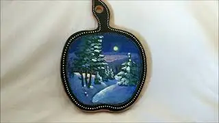Расписала досточку для кухни, с зимним пейзажем