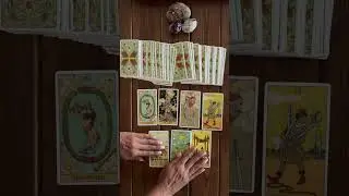A Message That Is Meant To Reach You Right Now! #shorts #tarot #tarotreading