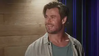 arnold schwarzenegger y chris hemsworth netflix