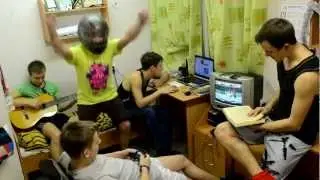 HARLEM SHAKE (HOSTEL EDITION)