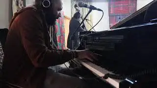Bokani Dyer trio feat. Mthunzi Mvubu "Fezile" (dedicated to Bra Feya Faku)