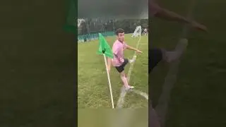 You will never witness another corner kick like this ever again!