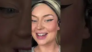 Let’s try the passport makeup trend 💄