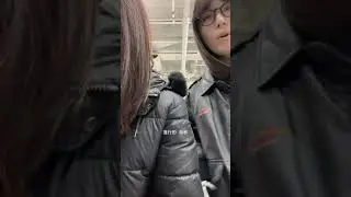 ピアノ試奏中