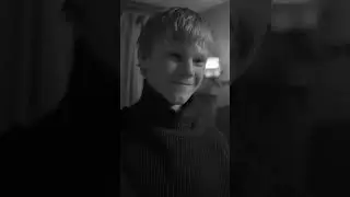 -А тебе чё хотелось бы? -Порш