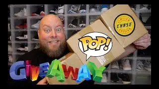 CHRISTMAS TIME! Funko Pop MASSIVE GIVEAWAY w/ IHOF + SIGNED $100 Funko Pop MYSTERY BOXES
