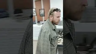 Монтаж выставки "Урала седого геройские дети'