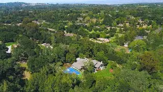 Presenting a Woodside Road Estate, Woodside, CA