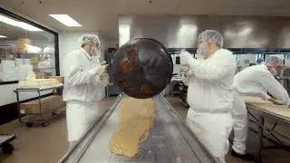 Enstrom Candies | Traditional Almond Toffee