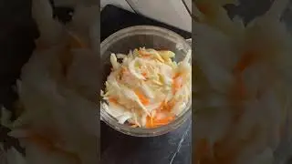 Салат с капустой и морковью  