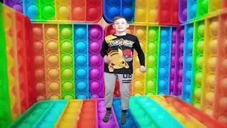 POP IT & SIMPLE DIMPLE КОМНАТА из попЫтов грин скрин
