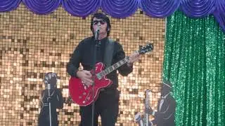Andy B sings Roy Orbison