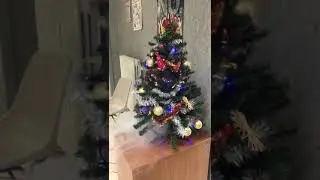 Albero di natale con effetto scenico - inventore pazzo