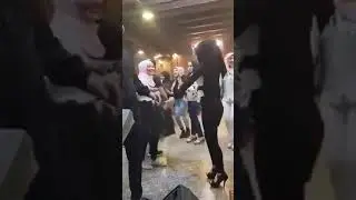 Suriyelilerin Düğünü Türbanlı kızlar Coşuyor