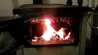 Хорошая тяга в печи.