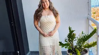 Vestido Tomara que caia/saia de crochê.