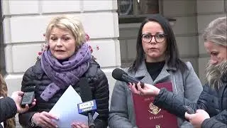 Seans nienawiści posłanki Lewicy pod Ratuszem w Kaliszu.