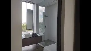 Стеклянные перегородки для душа