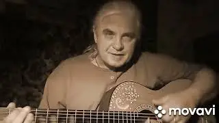 Палам. ВоИнни поёт песню "Странник"("Ай!Си-Дит-Си"). Исполнение умеренное.