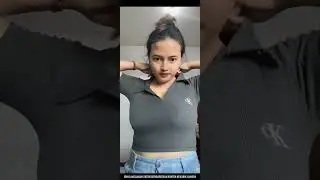 Moments of taking off the towel while still live 😱 two Balinese girls getting ready before going ...