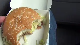 Testissä Mac Jr. (McDonald's)