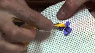 Вышивка лентами. МК от Людмилы Махнёвой. Анютины глазки цветок