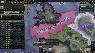 Playing hoi4 1v1 mod w/ enemy! hehe xd (i win)