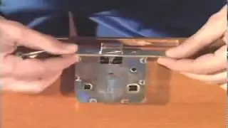 Установка деревянной двери