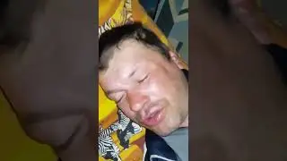 Пристава ворвались в дом , забрали должника
