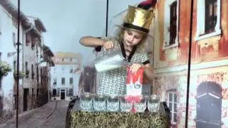 Комедийный трюк с молоком от сестёр Катанских