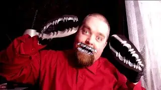Serrator (a blade with teeth, but not a saw)