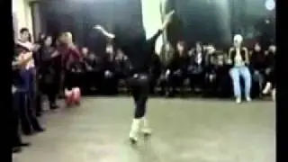 Девушка Танцует Лезгинку....avi