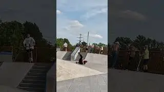 Перепутал ступени с разгонкой😁 #скейтбординг #skateboarding #скейтборд #скейтпарк #трюкинаскейте