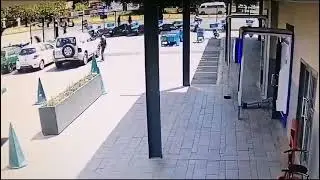 Armed robbery at Arcon Park Shopping Centre