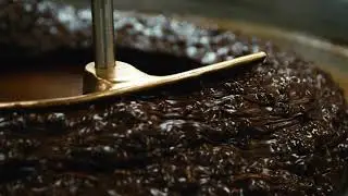 Enstrom Candies | Pecan Fudge
