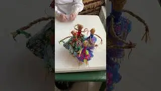 танцующие куклы из соломки