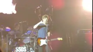 Luke Hemmings speaking Spanish in SLFL Barcelona June 10th 2016