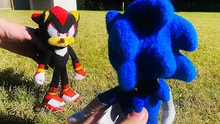 Sonic V.S. Shadow - Sonic Boom Plush Shorts