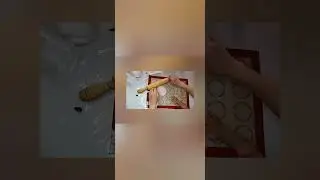 учимся окрашивать мастику вместе с дочкой🤗🤗🤗#мастика