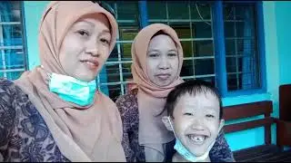 Aziz Remaja Penyandang Down Syndrom Rajin Berwirausaha Telur Asin