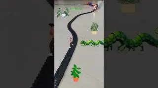 Scary Caterpillar is following the girl and the train is approaching fast | Caterpillar and Lizard 🦎