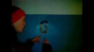 Денчик Жарит...( Камень, ножницы , бумага )