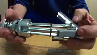 Cylinder honing device.