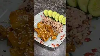 Сладкая курица с рисом в азиатском стиле