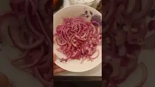 Маринованный лук в яблочном уксусе 