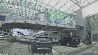 Driving Through Portland Airport (PDX). Проезд через аэропорт Портленда (2430sp)
