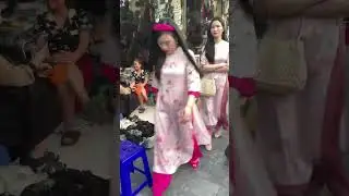 Tết 2023 - beautiful Vietnamese girls wearing áo dài dress - Hanoi & Saigon today