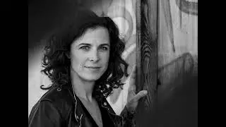 Katalyn Hühnerfeld - Actress & Comedienne