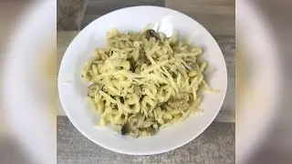 Макароны с курицей и грибами
